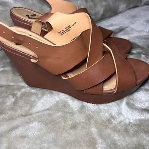 Women’s Torrid Brown 4.5” Wedge Heel Sandals Size 8.5